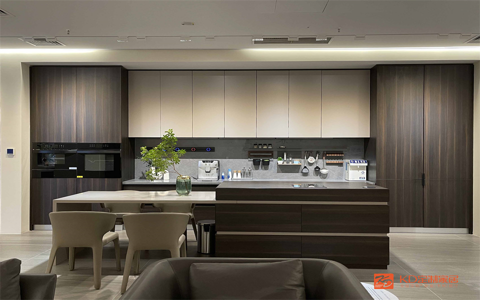 bwin必赢钻石客户KD定制家居 始于颜值 终于品质